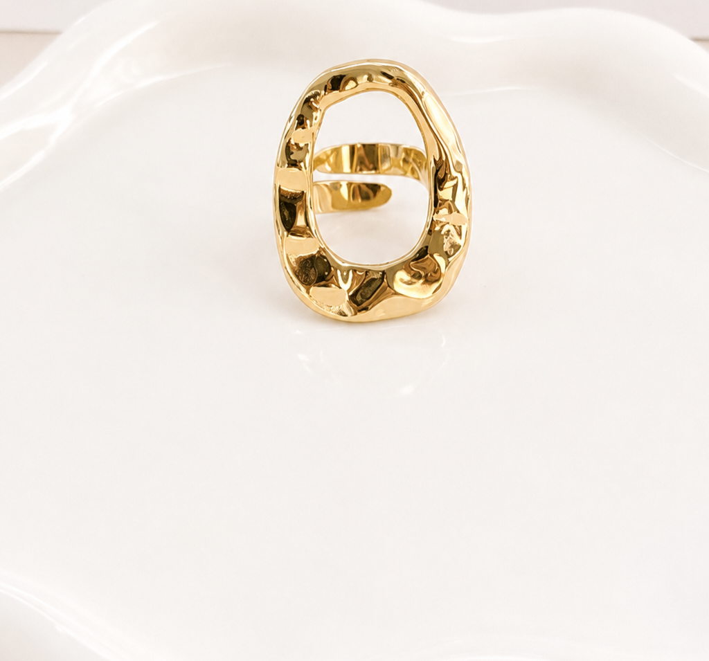 Sculpt Ring