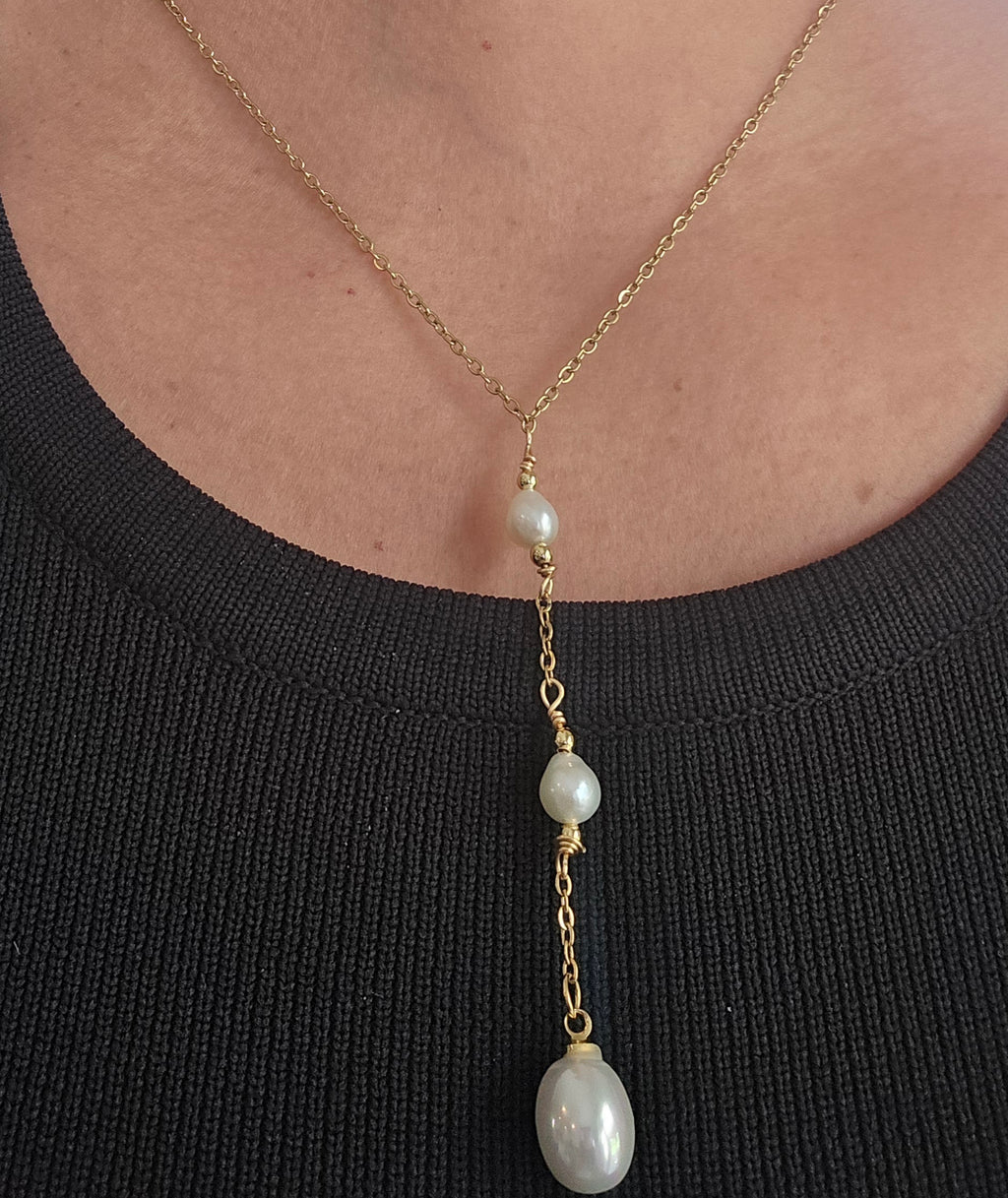 Dangle Pearl Necklace